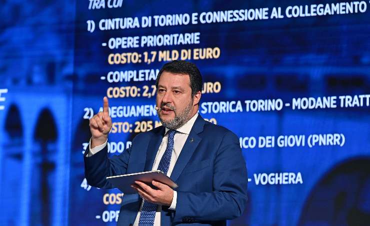 Ladri in casa di Salvini