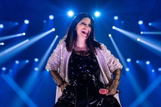 Laura Pausini scelta difficile