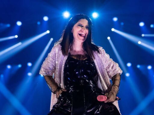 Laura Pausini scelta difficile